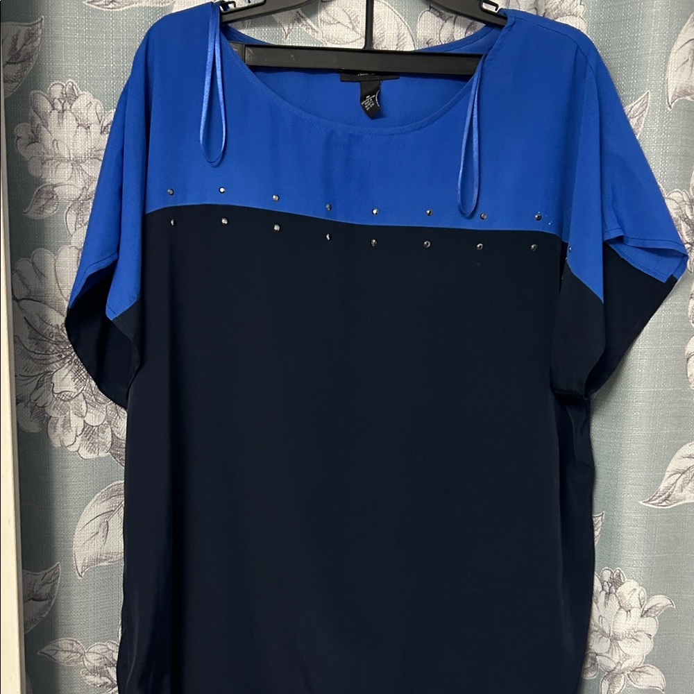 Alfani Women's Blue and Black Blouse